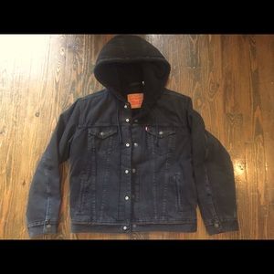 Levis Sherpa Trucker Jacket (sherpa lined)